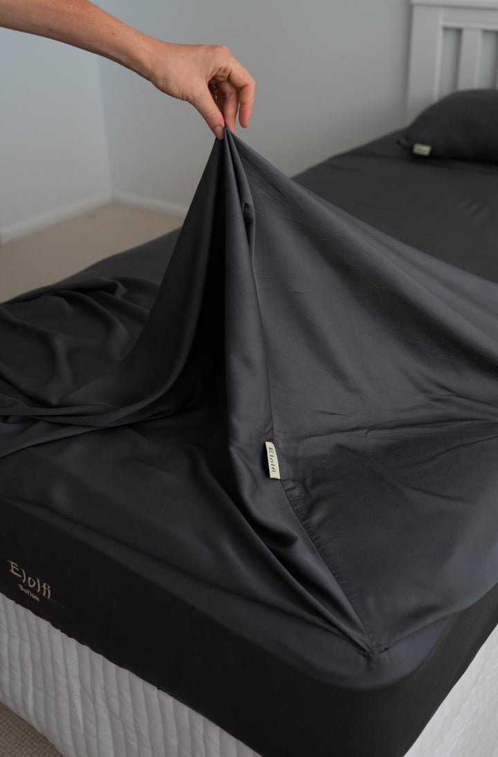Non restrictive design - 2 in 1 bedsheet