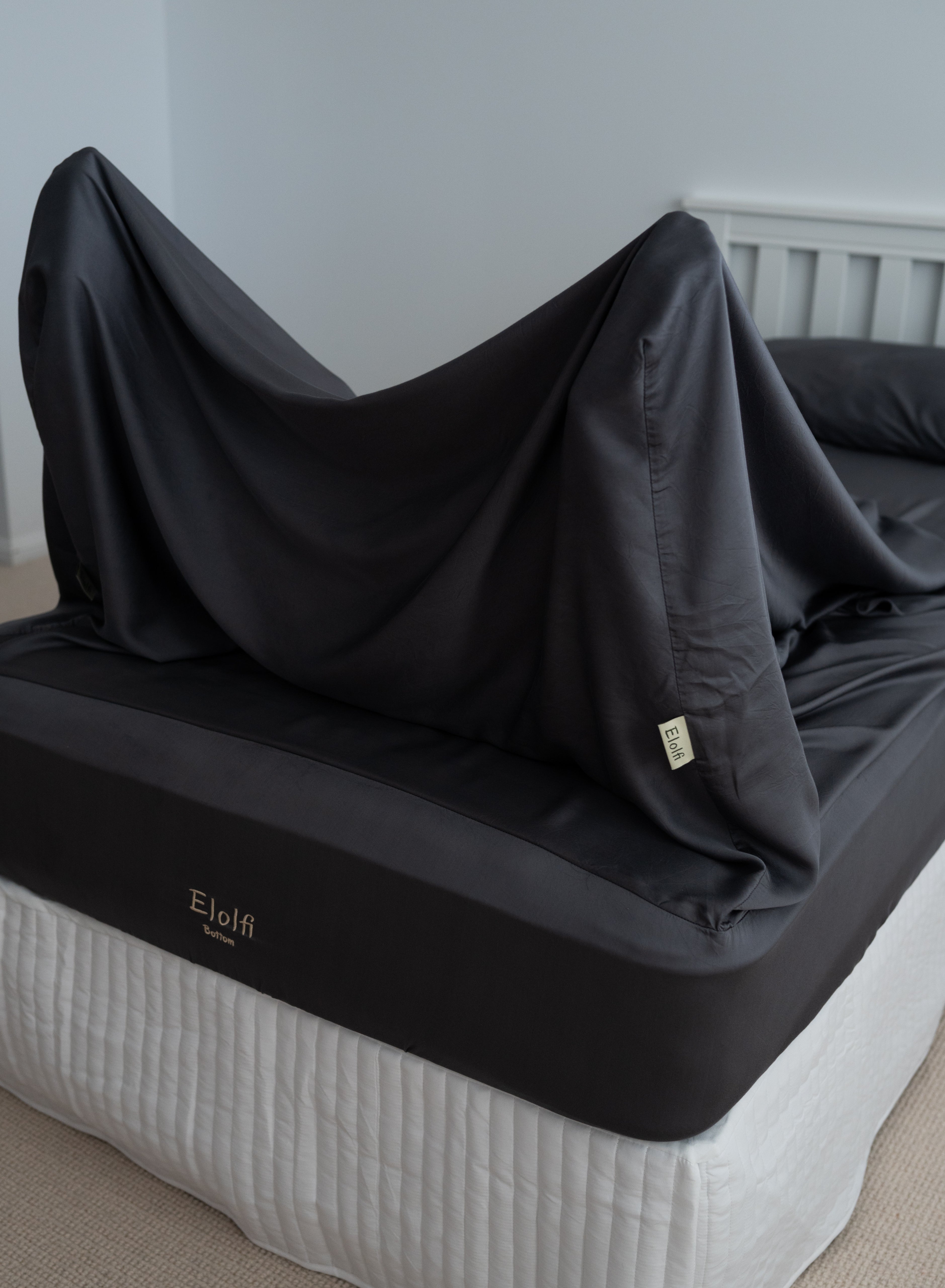 Non restrictive 2 in 1 bedsheet 